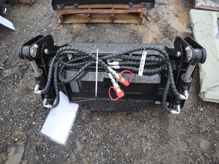 future-mini-skid-steer-4-in-1-bucket-image-4