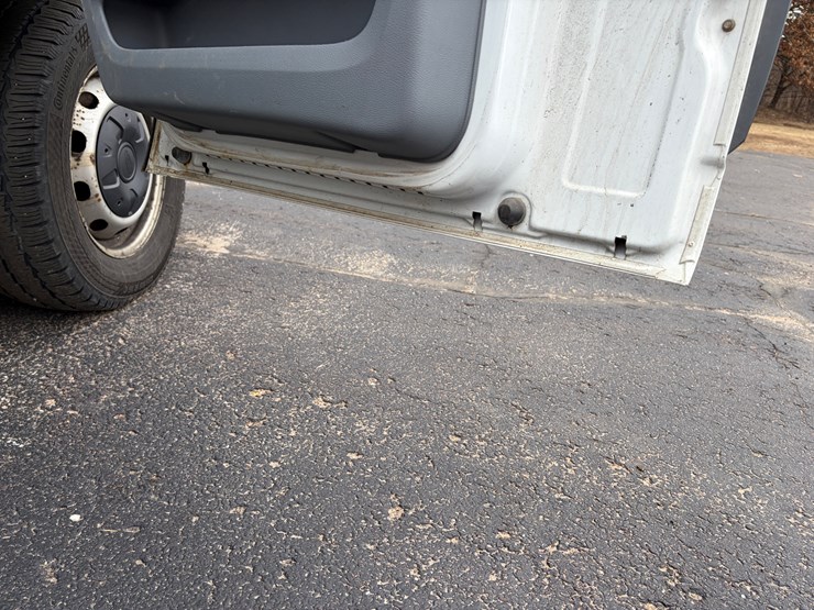 2015-ford-transit-image-25