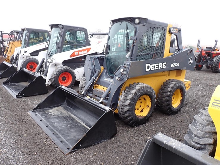 deere-320g-image-1