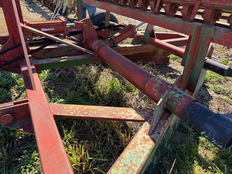 #42473-•-levee-squeeze-w/seeder-109-image-25