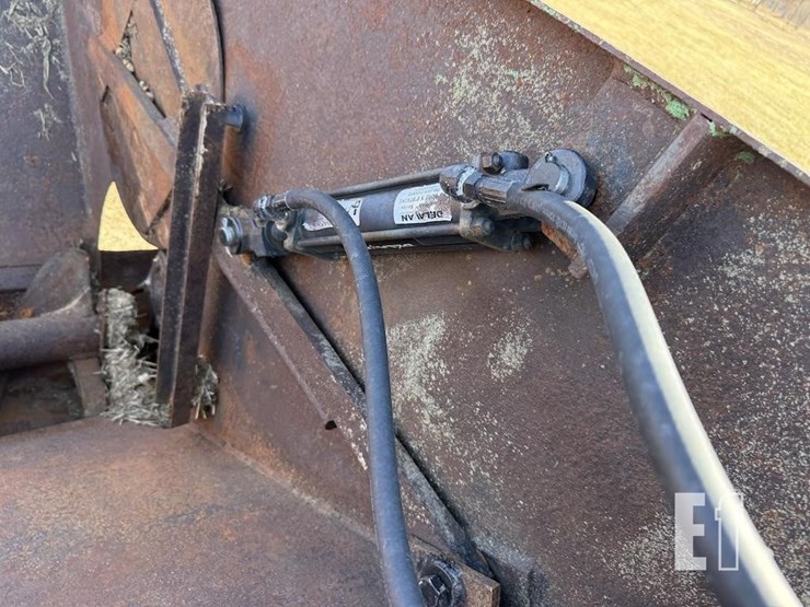 sheridan-manure-spreader-5871-image-8