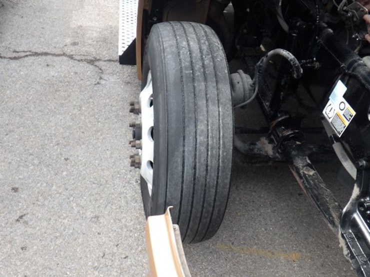 2022-kenworth-t680-image-24