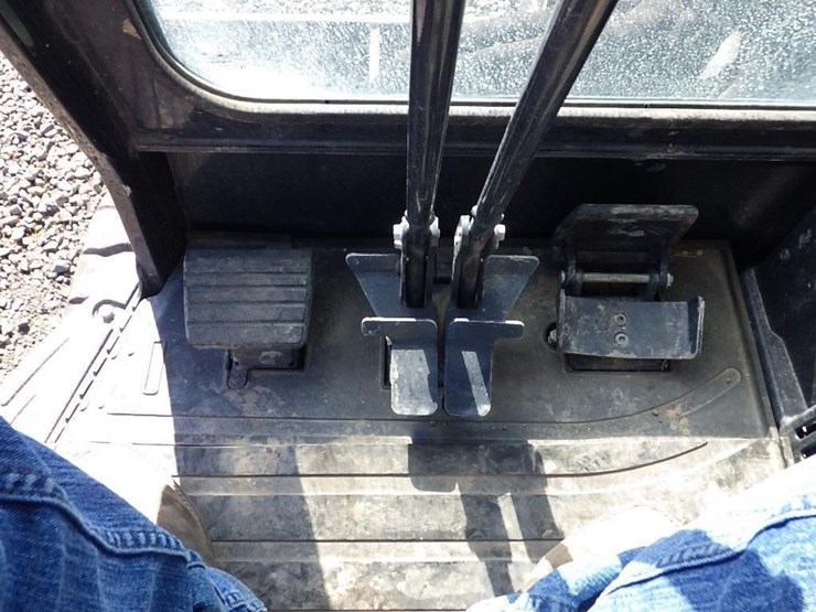 yanmar-vio35-6a-image-40