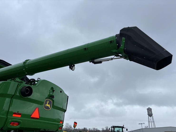 2023-john-deere-s780-image-17