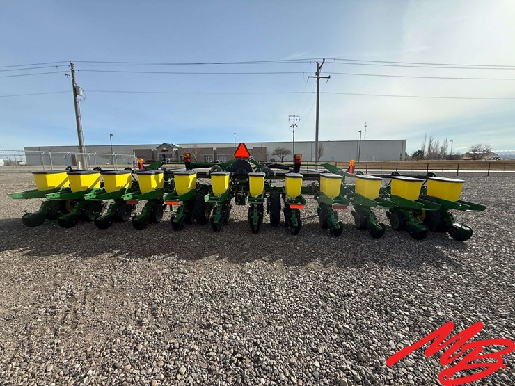 john-deere-1720-image-5