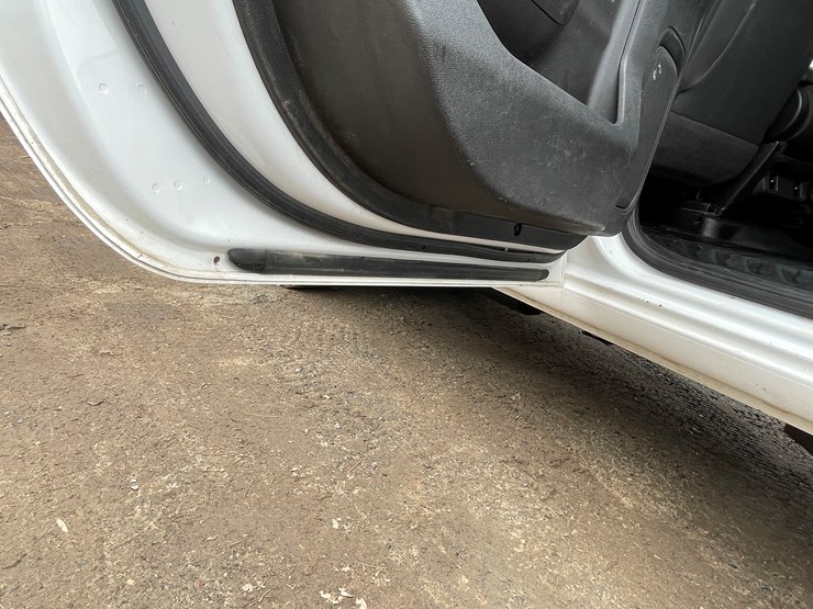 2020-chevrolet-2500hd-image-26