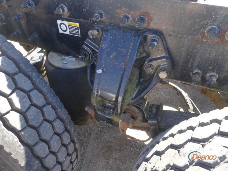 2016-peterbilt-579-image-5