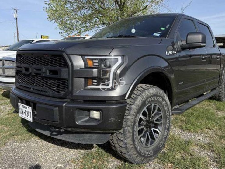 2016-ford-f150-xlt-image-1