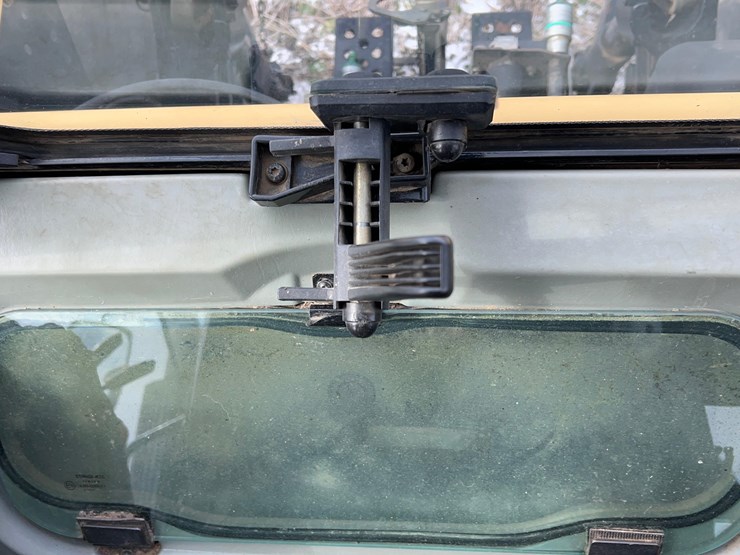 2002-challenger-mt665-image-64