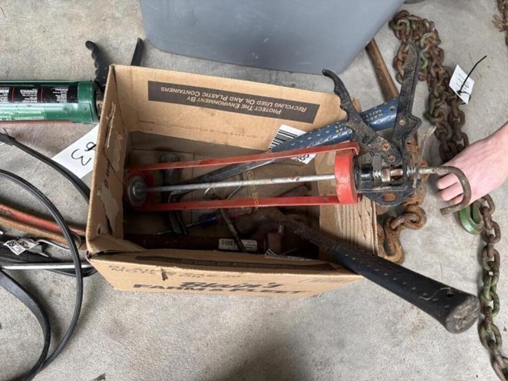 caulk-guns,-pipe-wrench-&-misc-tools-image-2