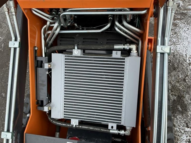 #1014-•-unused-landhero-lhr‑me380x1-mini-skid-steer-loader-image-13