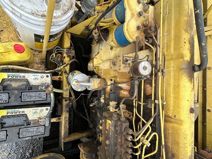 new-holland-70-image-36