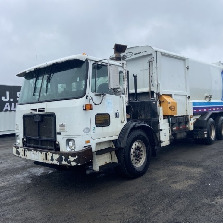 2010 AUTOCAR XPEDITOR