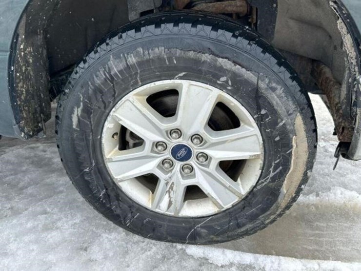 2016-ford-f150-xlt-image-41