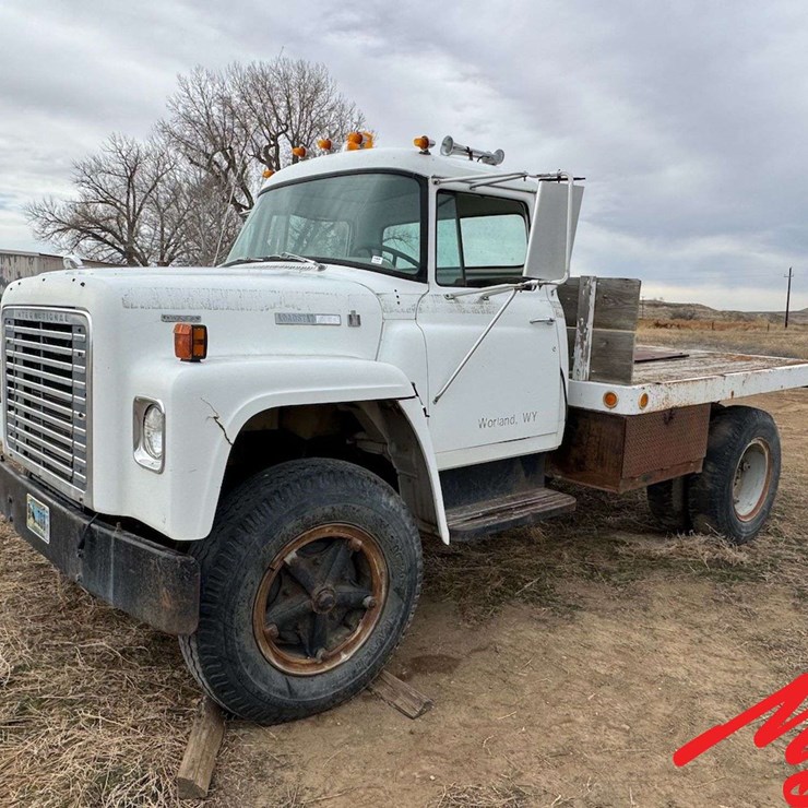 1977 INTERNATIONAL 1750