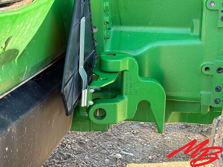 2021-john-deere-8r-370-image-19