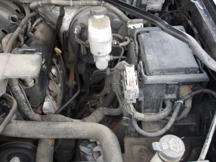 2016-gmc-yukon-denali-image-94