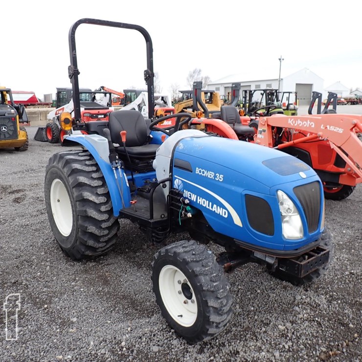 NEW HOLLAND 35