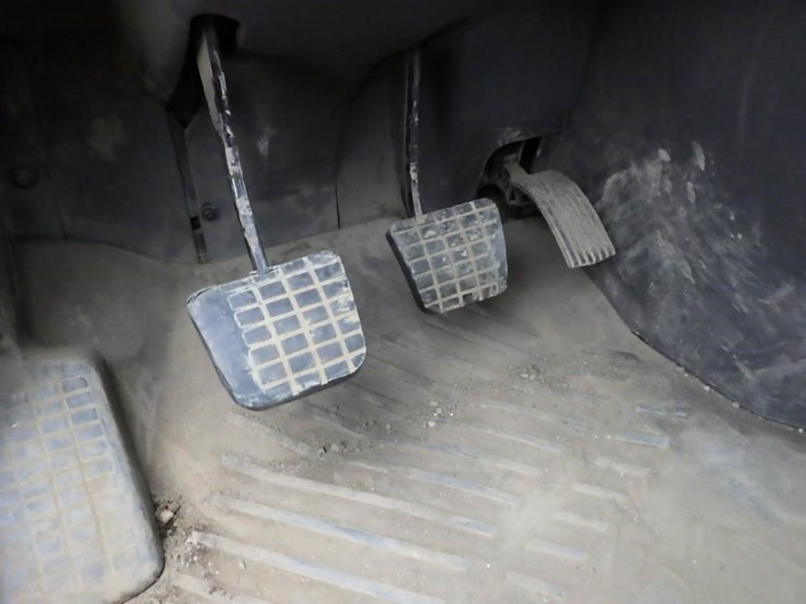 2016-international-prostar-image-43