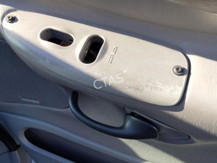 2000-ford-expedition-xlt-image-17