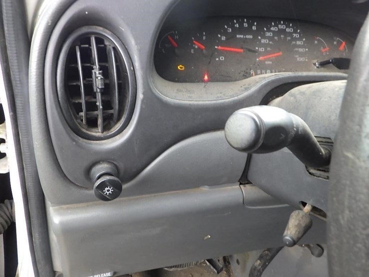 2004-ford-e350-image-36