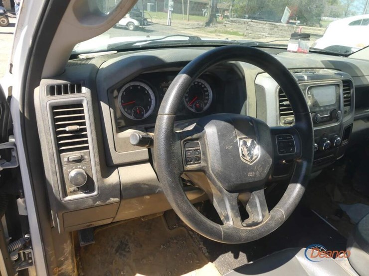 2015-dodge-ram-1500-image-8