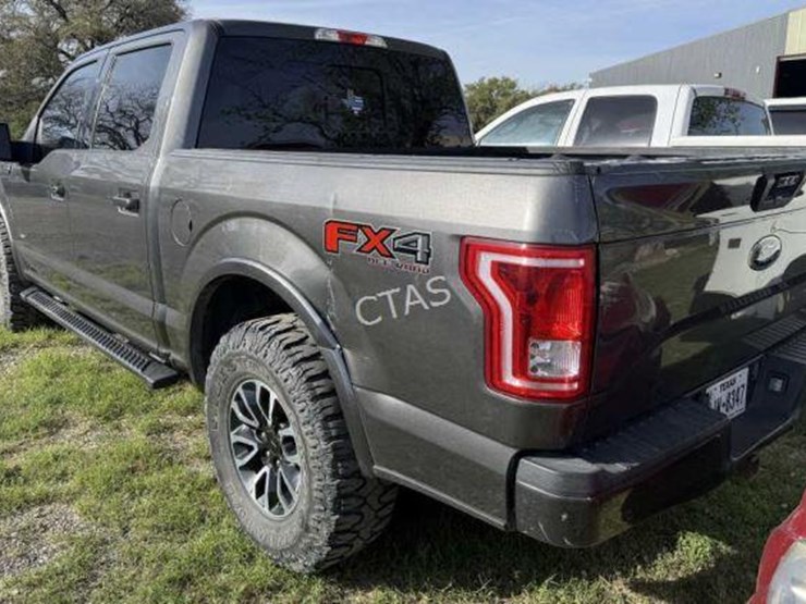 2016-ford-f150-xlt-image-10