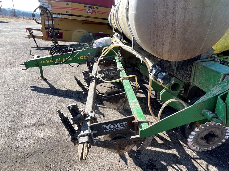 john-deere-7000-image-15