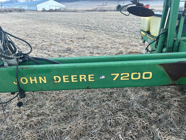 john-deere-12-image-29
