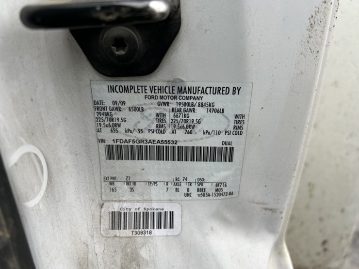 2010-ford-f550-xl-sd-image-21