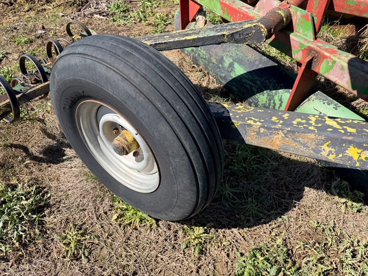 #42473-•-levee-squeeze-w/seeder-109-image-8