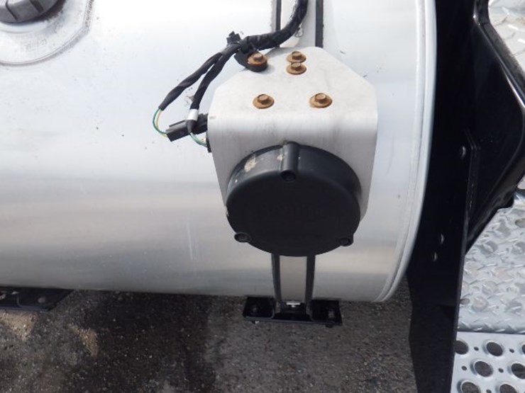 2024-kenworth-t680-image-5