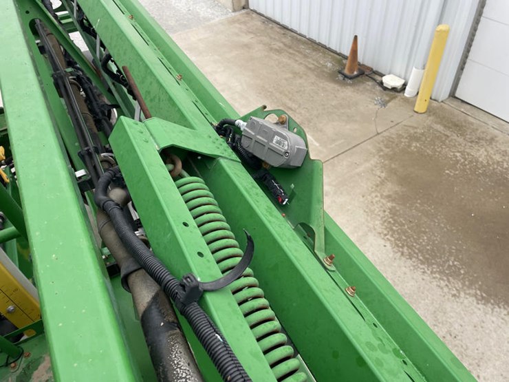 2018-john-deere-r4045-image-64