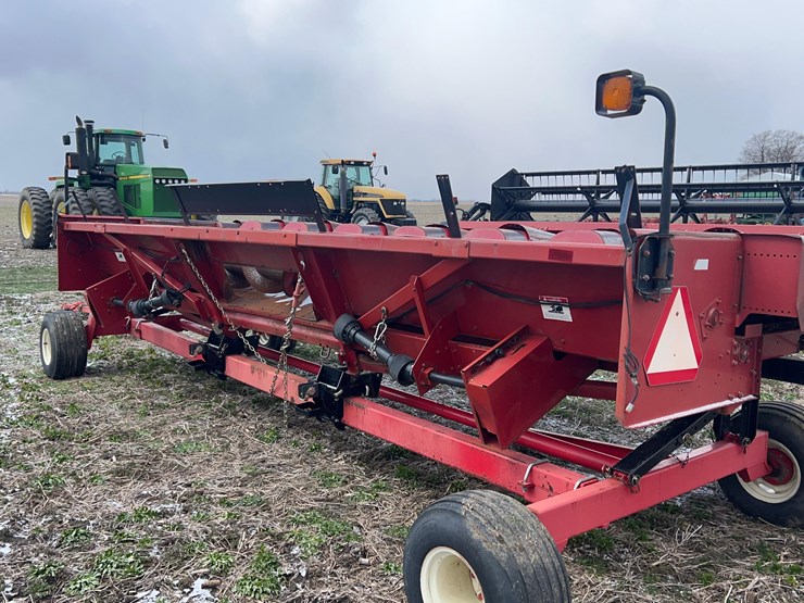 case-ih-1083-image-12