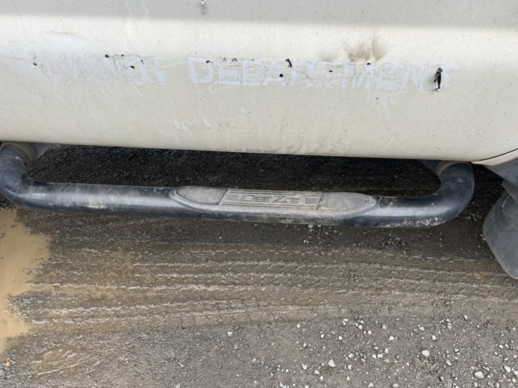 2010-ford-f550-xl-sd-image-34