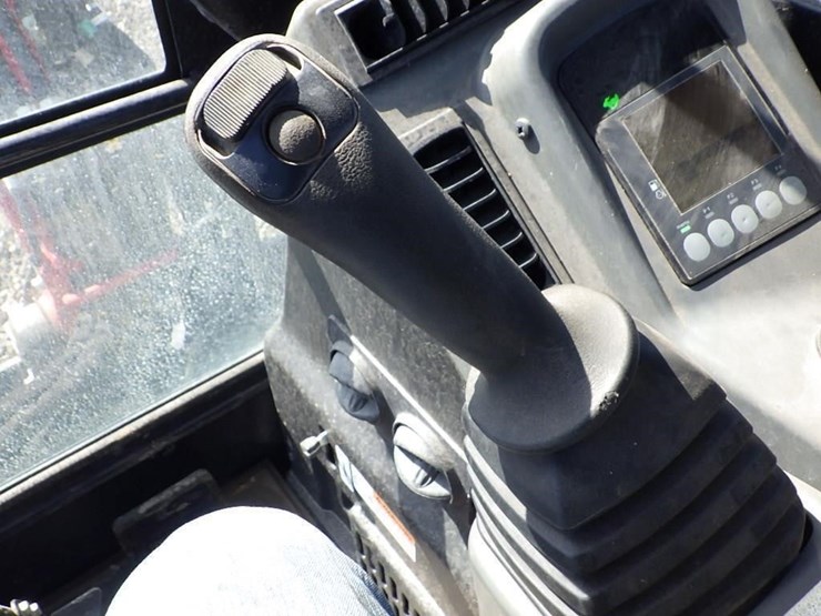 yanmar-vio35-6a-image-42