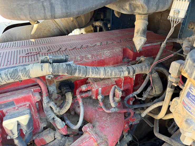 #42452-•-2007-international-l9427-daycab-truck-tractor-vin:-2hscnapr37c468369-image-47