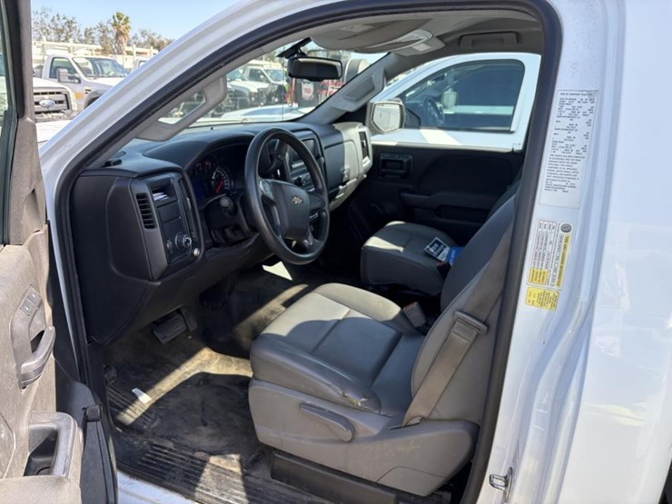 2016-chevrolet-2500-image-7