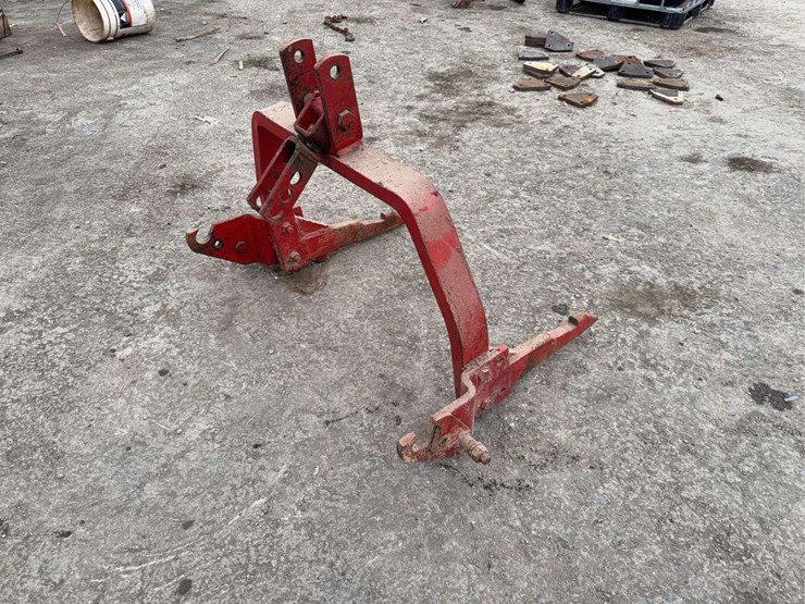 international-three-point-fast-hitch-image-4