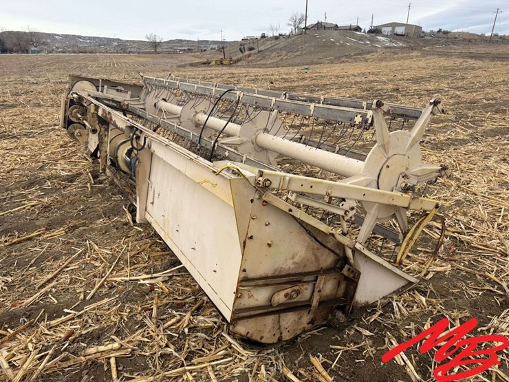 new-holland-960-image-5