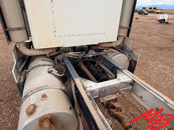 1993-kenworth-t600-image-7