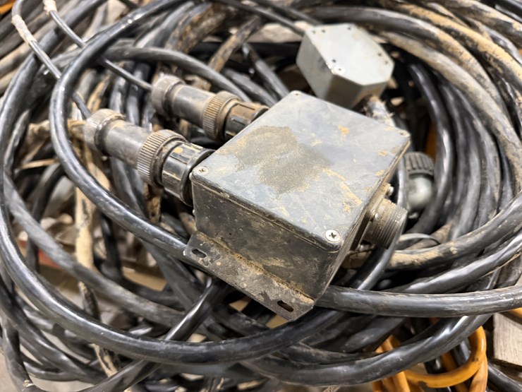 #37049-•-**-spectra-precision-twin-laser-plane-w/control-system-image-14