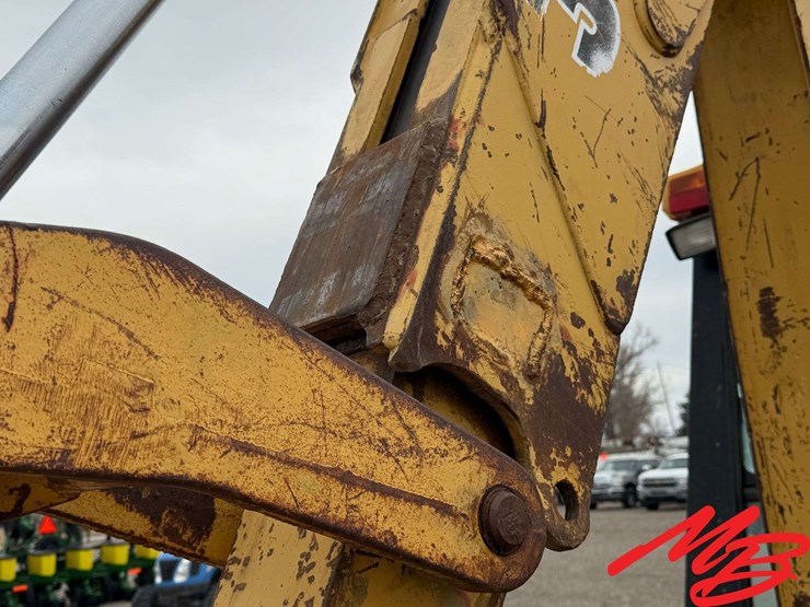 john-deere-310d-image-11