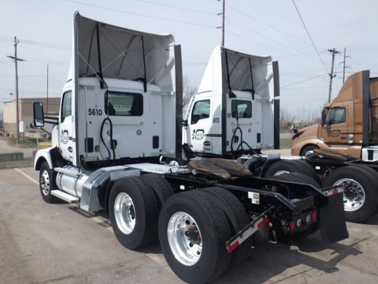 2024-kenworth-t680-image-14
