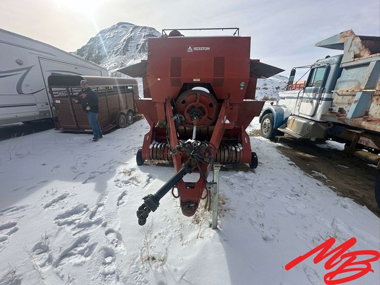 hesston-4900-image-73