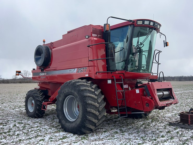 2008-case-ih-2577-image-2