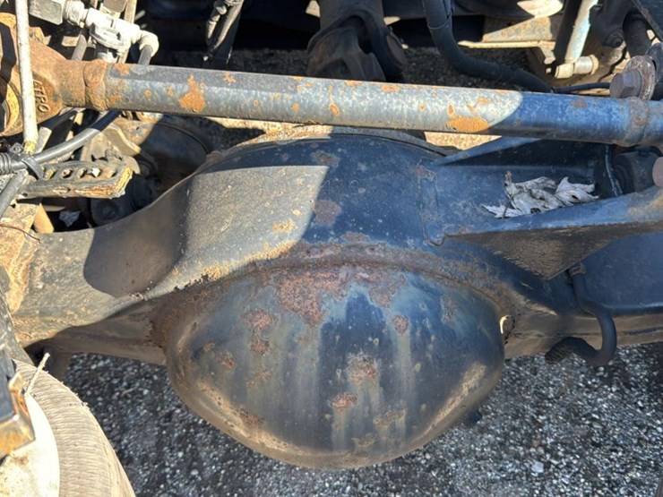 2000-international-9900-image-32