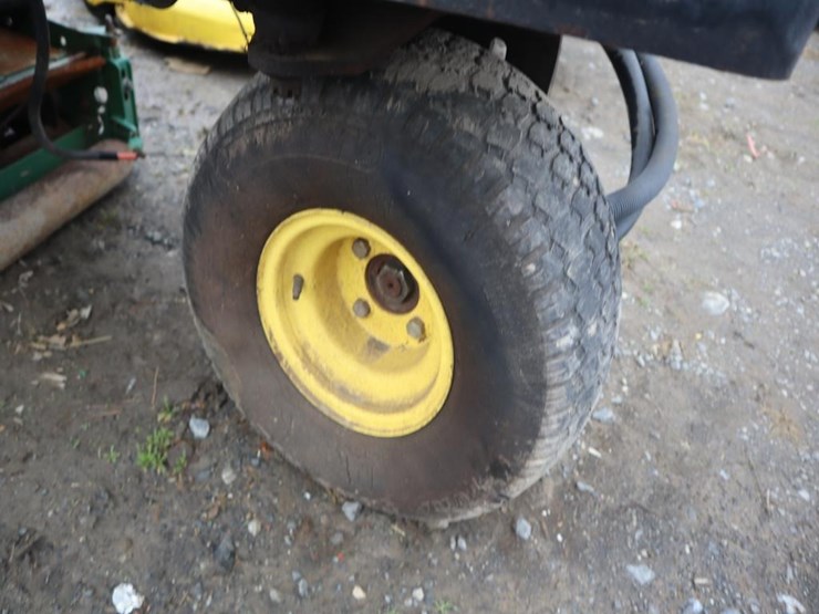 john-deere-golf-course-mower-image-7