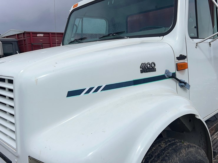 1999-international-4900-image-9