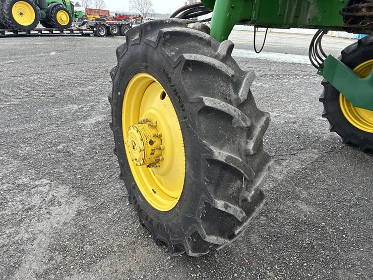 1998-john-deere-4700-image-45